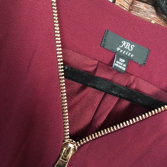 Dress - Picture 4 of 4